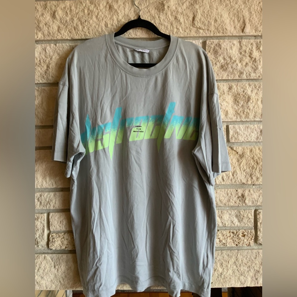Zara Gray Tee with Blue and Green Graphic